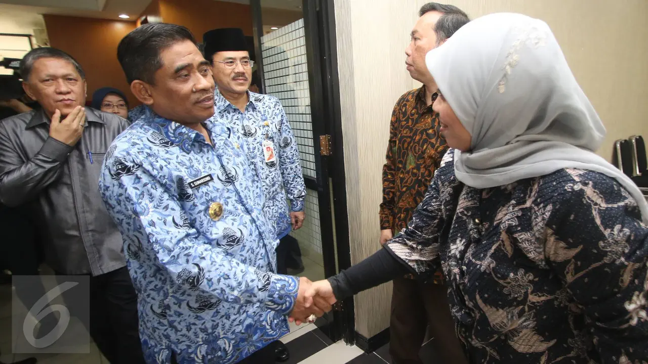 20161028-Gubernur Pengganti Ahok Sambangi KPU DKI-Jakarta
