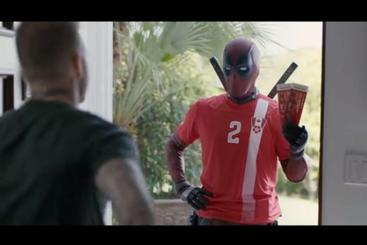 Totalitas Ryan Reynolds ini bisa dicontoh loh. © 20th Century Fox