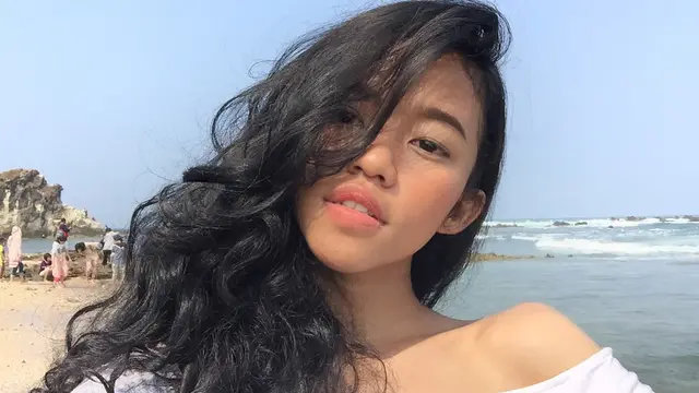 6 Potret Terbaru Ummi Kulsum Quary, Pemain Lenong Kini Bak Seleb Korea
