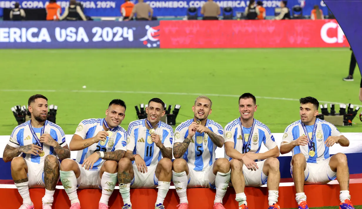 Kemenangan ini sekaligus menjadi gelar ke-16 bagi Argentina dalam sejarah Copa America. (CHARLY TRIBALLEAU/AFP)