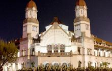 Dipenuhi pengantin, lawang sewu raih rekor MURI!