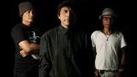 Adrian Yunan Bangga Efek Rumah Kaca Jadi Band Besar, Awalnya Cuma Iseng