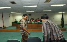 Nyoman dan Dadong divonis tiga tahun  