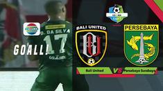 Striker Persebaya Surabaya, David Da Silva membuat kiper Bali United, Wawan Hendrawan tertipu karena gocekan mautnya saat kedua tim bertemu dalam lanjutan Gojek Liga 1 2018 bersama Bukalapak.