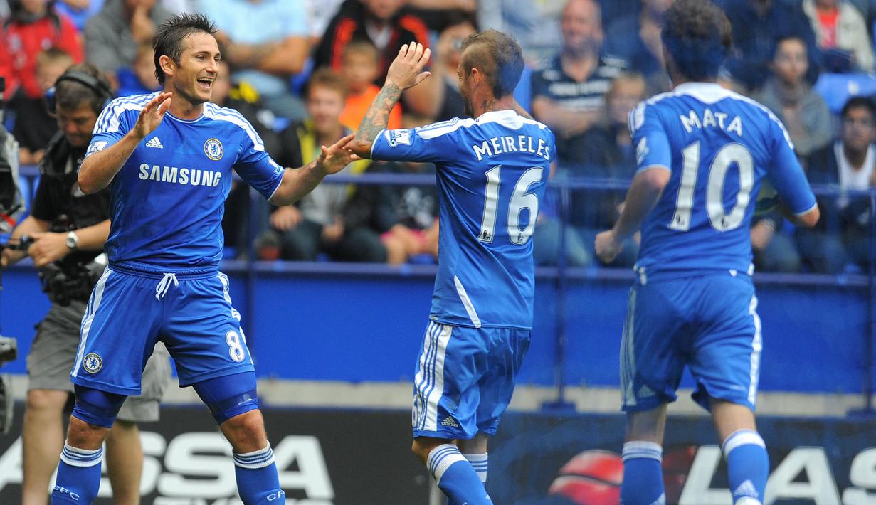 Frank Lampard yang telah pensiun pada Februari 2017 bersama klub MLS, New York City tercatat pernah membela 3 klub di Premier League, yaitu West Ham United, Chelsea dan Manchester City mulai 1995/1996 hingga 2014/2015. Total bermain dalam 611 laga di Premier League, ia mampu mengoleksi 177 gol dan 112 assist, termasuk 3 kali hattrick. Hattrick terakhirnya dicetak ke gawang Bolton saat Chelsea menang 5-1 pada laga pekan ke-7 Premier League musim 2011/2012 (2/10/2011). (AFP/Andrew Yates)