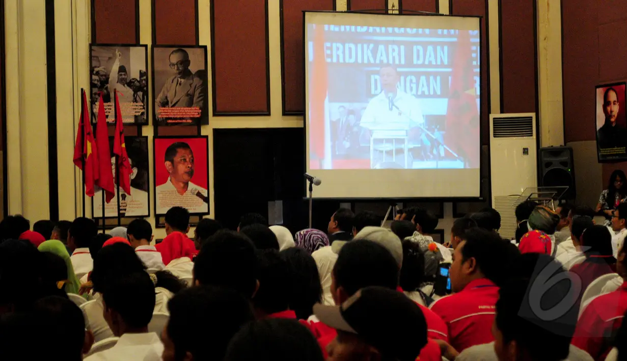 Suasana kongres ke-8 PRD yang berlangsung secara terbuka di Hotel Acacia, Jakarta, Selasa (24/3/2015). Pada kongres kali ini, PRD akan berjuang untuk menjadi salah satu kontestan dalam Pemilu 2019 nanti.(Liputan6.com/Yoppy Renato)