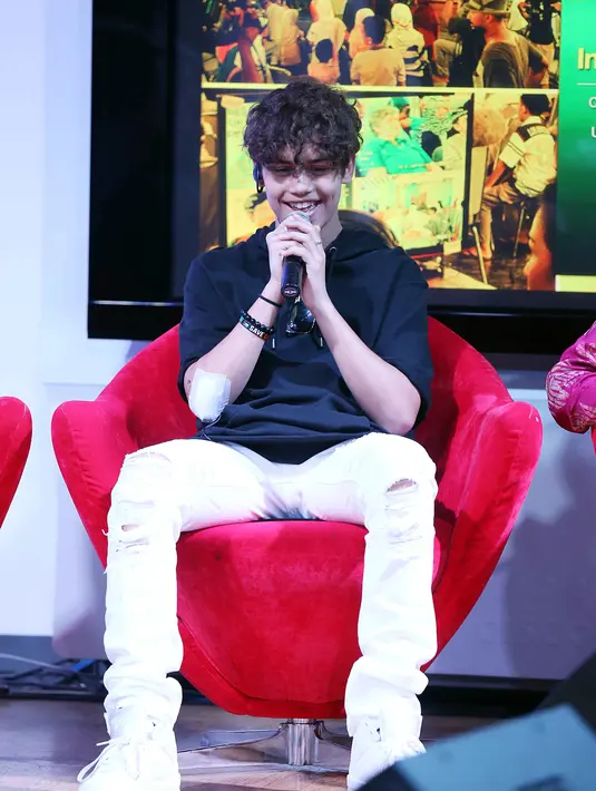 "Ga pernah menyangka bisa sebulan berada di Indonesia. Di sini saya merasa di rumah sendiri. Semoga program saya nanti bisa diterima," tutur Harris, Jumat (20/05). (Nurwahyunan/Bintang.com)