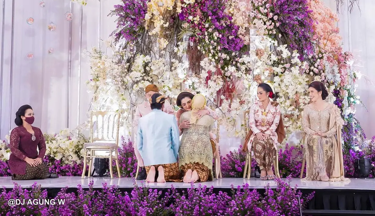 Tujuh bulanan Aurel Hermansyah (Instagram/ashanty_ash)