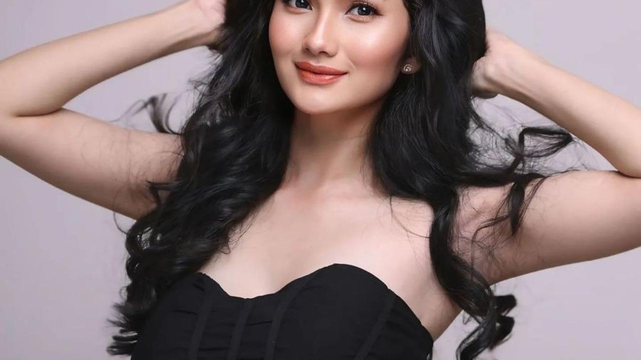 "Fansnya memang banyak sih, tapi ya mereka juga tau sih Uan orangnya seperti apa. Dia juga suka bercanda, jadi kaya sama-sama yaudah dan nggak ambil pusing," ungkap Faby Marcelia dilansir dari detikhot, pada Senin (4/11/2024).