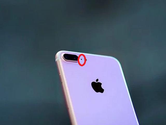Apa Kegunaan Lubang Kecil Di Samping Kamera Iphone Tekno Liputan6 Com