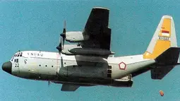 Sebuah pesawat Hercules C-130H-MP yang dipakai patroli maritim TNI AU menabrak Gunung Sibayak, Sumatera Utara pada 21 November 1985. Kecelakaan pesawat berregistrasi AI-1322 ini menelan 10 korban jiwa. (Ilustrasi Istimewa)