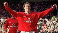 Ole Gunnar Solskjaer telah mencetak total 91 gol dalam 235 penampilan Liga Inggris selama 11 musim. Pemain asal Norwegia tersebut mengakhiri karirnya bersama MU dengan mengoleksi 12 gelar, enam diantaranya gelar Liga Inggris. (AFP/Robin Parker)