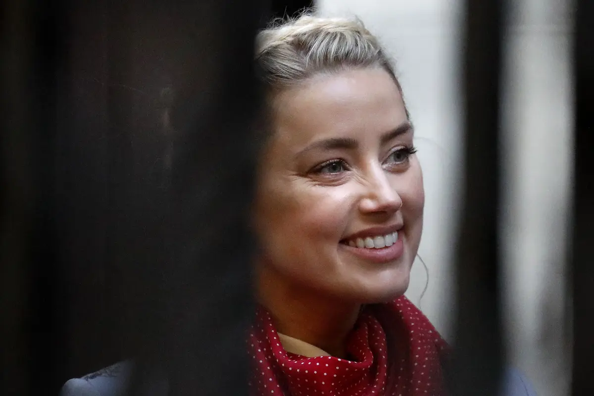 Amber Heard dalam persidangan di London, Selasa (21/7/2020). (AP Photo/Frank Augstein)
