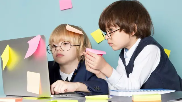 Latih anak untuk fokus belajar dengan konsisten