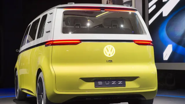 20170111-NAIAS-2017-AS-VW-Kombi-AFP