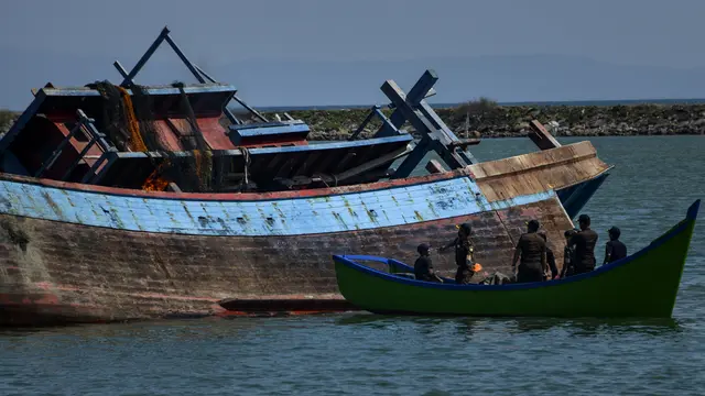 Dua Kapal Asing Asal Malaysia Ditenggelamkan Kejari Aceh