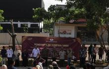 FOTO: 1.498 Petugas KPPS Pemilu 2024 Antre Dilantik Mengucapkan Sumpah dan Janji Setia di Kecamatan Bekasi Barat
