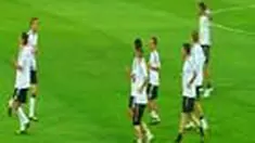 Tim Jerman optimistis mampu tampil optimal di tengah dukungan para suporter. Kepercayaan diri ini muncul meski anak-anak asuh Joachim Loew banyak kehilangan pemain bintang yang cedera.