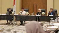Kepala Staf Kepresidenan Dr. Moeldoko pada rapat koordinasi tingkat Menteri terkait Percepatan Pembentukan Undang-Undang Pelindungan Pekerja Rumah Tangga (UU PPRT), di Jakarta, Senin (15/5/2023). (Dok KSP)