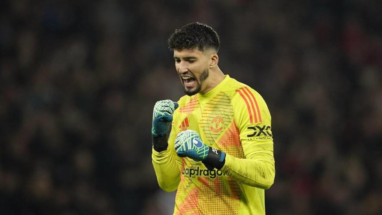 Altay Bayindir Malah Blunder Ketika Dipercaya Gantikan Andre Onana, Langsung Kena Semprot Legenda MU