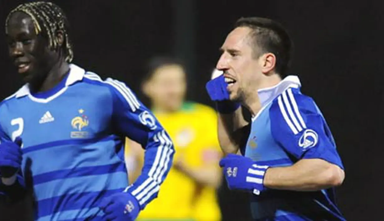 France's Franck Ribery celebrates after scoring a goal during the World Cup 2010 qualifying match Lithuania vs. France on March 28, 2009 at the Darius and Girenas stadium in Kaunas. AFP PHOTO/FRANCK FIFE 