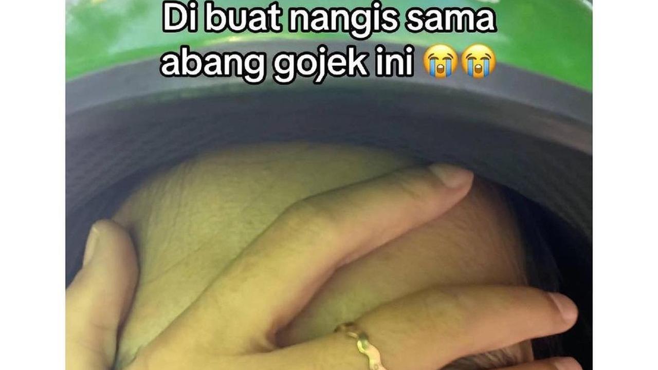 Tak pelak, perkataan driver ojek online ini membuat sang penumpang menangis. Bahkan, wanita ini mengaku menangis sepanjang perjalanan. <br>