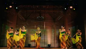Momen Jurnalis Turun ke Panggung Wayang Orang Lewat Lakon Petruk Mantu