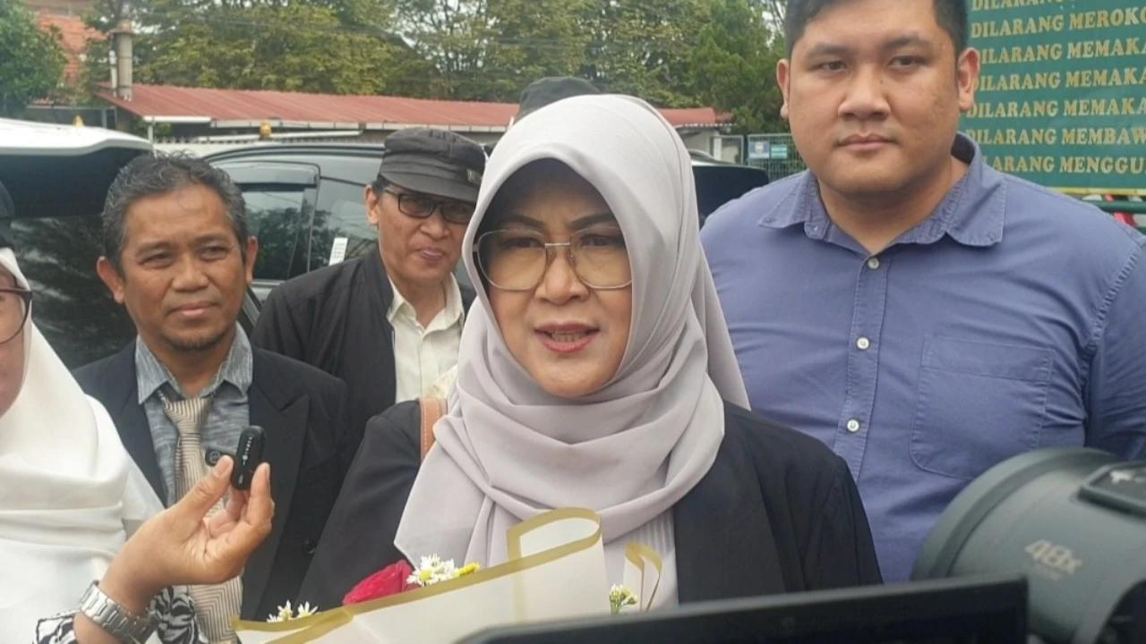 Dokter Tifa Usai Sidang Citizen Lawsuit: Foto di Ijazah Joko Widodo dan Saat jadi Presiden Beda 92,37%