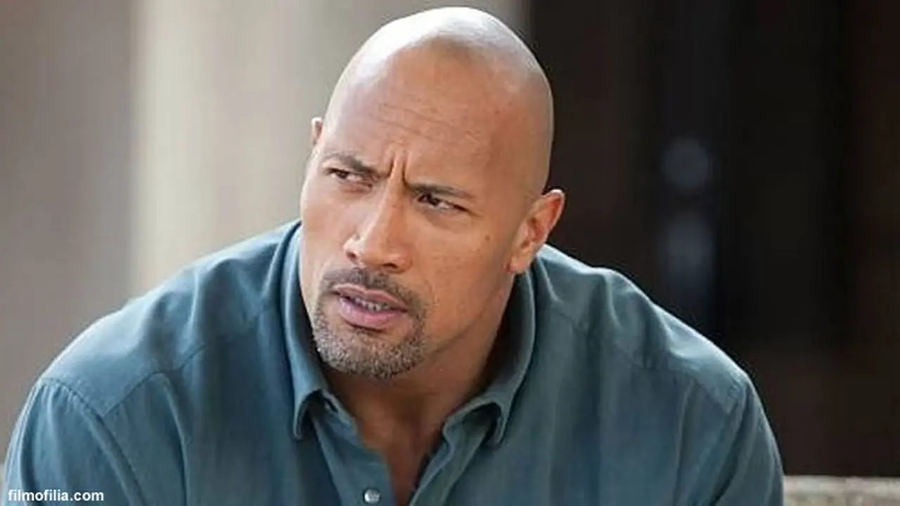 dwayne-johnson-snitch-130210b.jpg