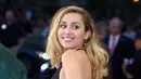 Penyanyi dan artis Hollywood, Miley Cyrus menghadiri ajang Met Gala 2018 di Metropolitan Museum of Art New York, Senin (7/5). Pada kesempatan itu,  Liam Hemsworth tampak tak mendampingi Miley Cyrus di Met Gala 2018. (Evan Agostini/Invision/AP)