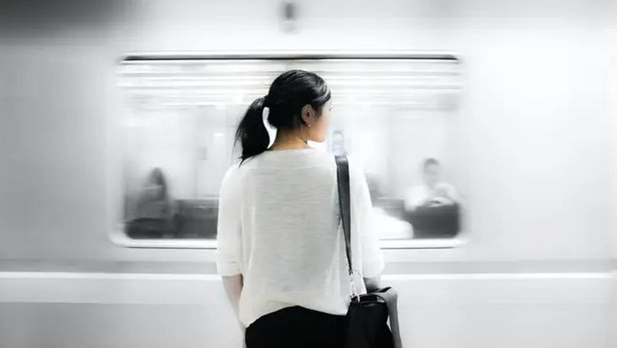 Sering Merasa Kesepian? Ketahui 4 Penyebab yang Membuat Anda Merasa Sendiri