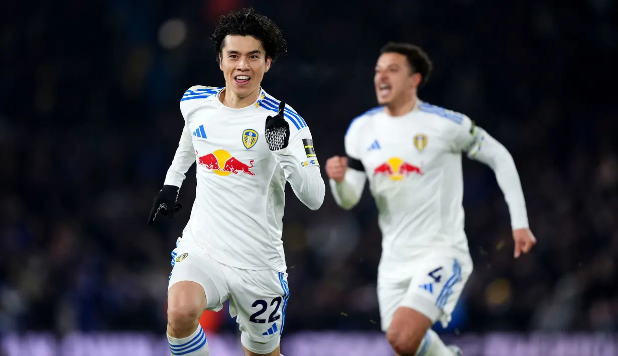 Pemain Leeds United, Ao Tanaka merayakan golnya ke gawang Chelsea dalam laga lanjutan Liga Inggris 2025/2026 di Elland Road, Leeds, Inggris, Rabu (03/12/2025). (AP Photo/Mike Egerton)