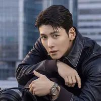 Berlokasi di pusat perbelanjaan prestisius, Rado kini hadir di Plaza Indonesia.