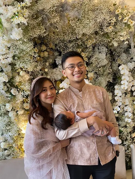 Momen akikah anak Winona dan Nikita Willy (Sumber: Instagram/nikilovers_jkt25)