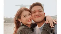 6 Gaya Liburan Kesha Ratuliu di Bali, Mesra Bareng Pacar (sumber: Instagram.com/kesharatuliu05)