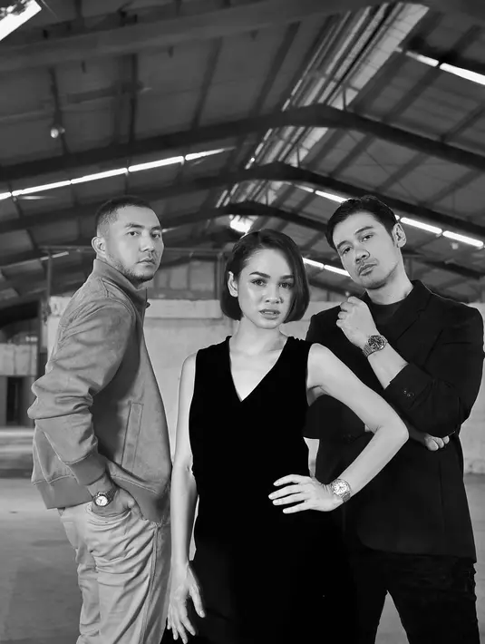 Semangat ketiga orang ini dianggap selaras dengan keinginan Breitling sendiri untuk mendobrak batas. Foto: Document/Breitling.