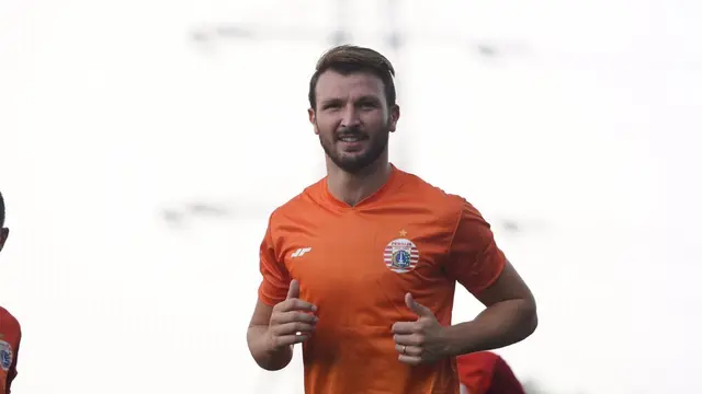 Bek Persija, Marco Motta.