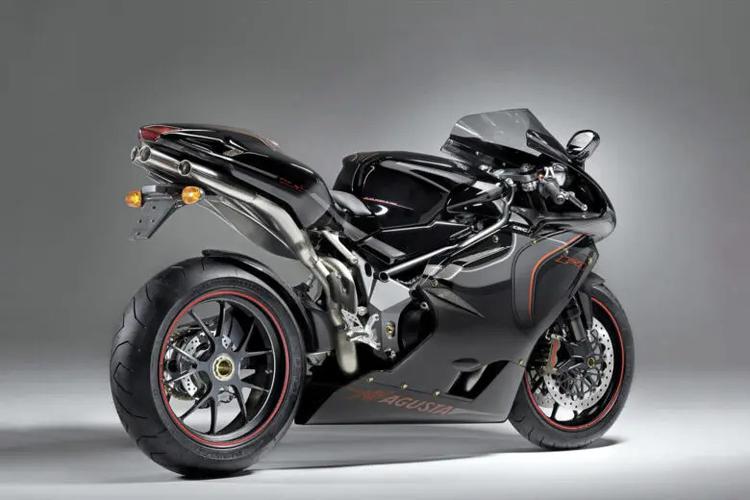 10 Motor Sport Terbaik yang Wajib Anda Miliki di Tahun Ini