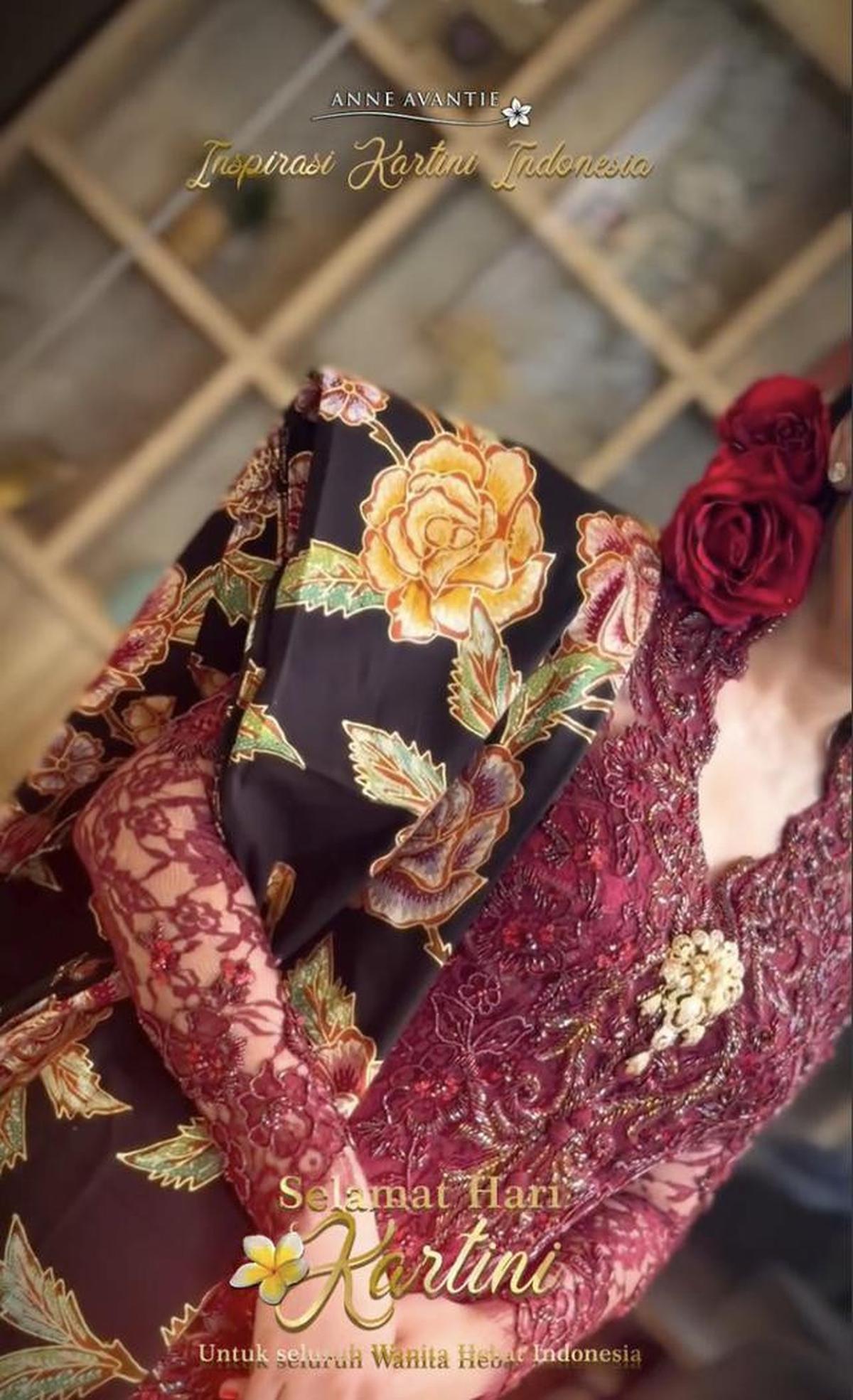 Potret Detail Kebaya Merah Maia Estianty saat Hari Kartini, Pancarkan Pesona Elegan