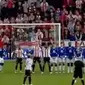 Sunderland merebut kemenangan atas Everton. Sementara itu, Persija membidik kemenangan atas Persela Lamongan.