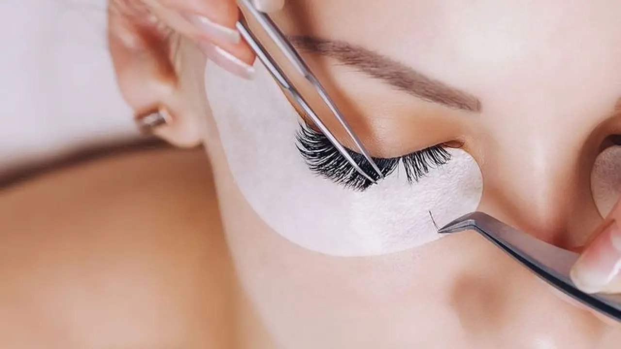 Perawatan Setelah Melakukan Eyelash Extension