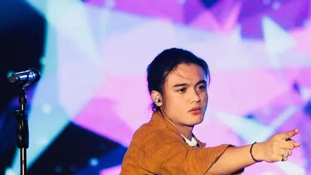 Restu VHT Anak Charly Van Houten