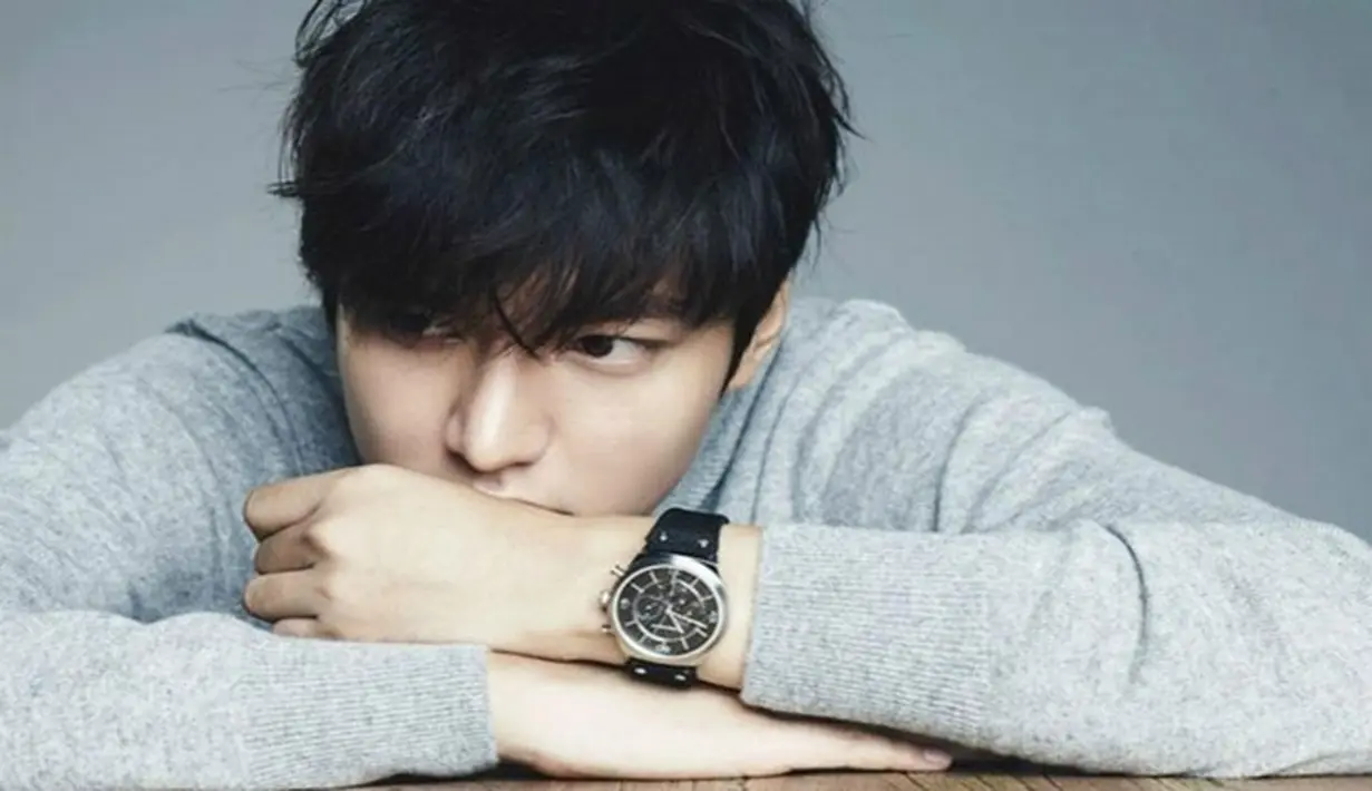 Siapa yang tidak mengenal Lee Min Ho. Namanya pun sudah akrab dengan seni peran. Dirinya sudah malang melintang membintangi beberapa drama Korea. Meski begitu, Minho tidak pernah mempunyai cita-cita sebagai aktor. (Soompi)