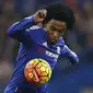 2. Willian, akhir musim gelandang pinjaman Juventus, Juan Cuadrado, akan kembali ke klubnya Chelsea. Mengisi kekurangan gelandang, Si Nyonya Tua dikabarkan akan memburu pemain asal Brasil ini. (AFP/Justin Tallis)