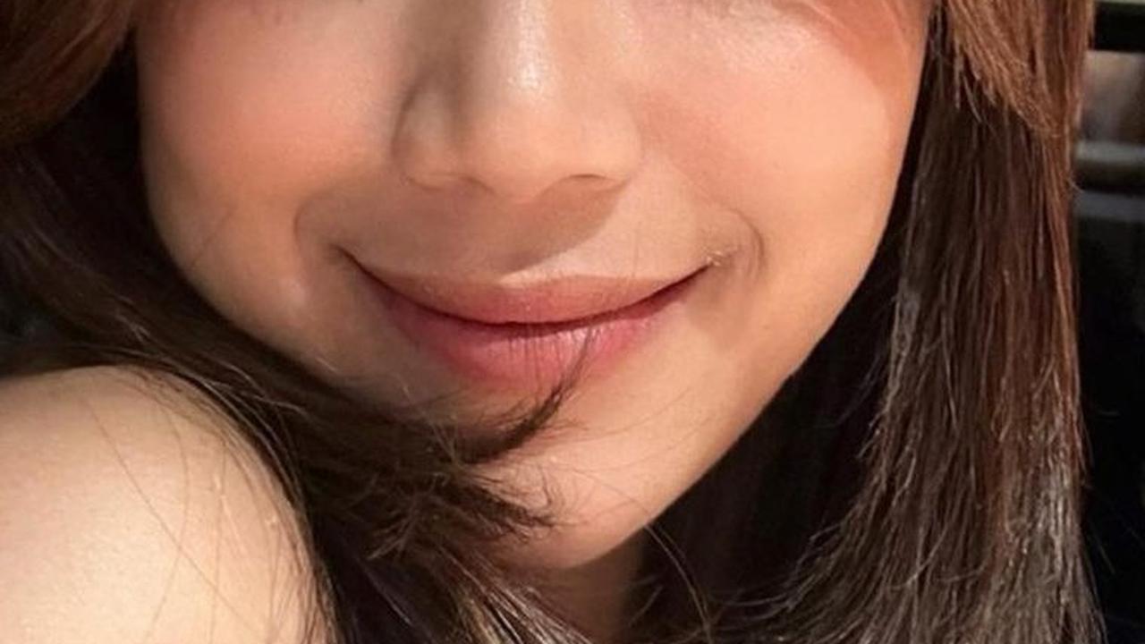 Meskipun dituding hamil, Brisia Jodie mengaku lebih kesal pada dirinya sendiri. Dia meminta saran untuk mengatasi kenaikan berat badannya dan perut buncitnya.