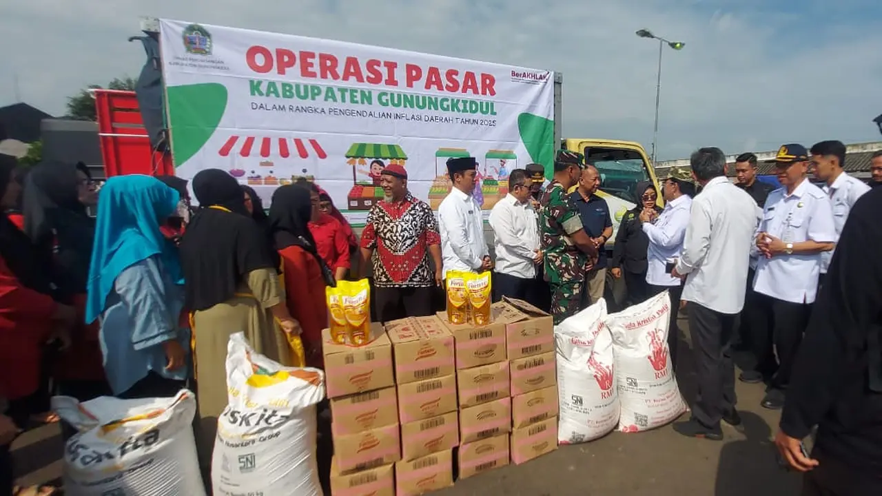 Operasi pasar Rajawali Nusindo.