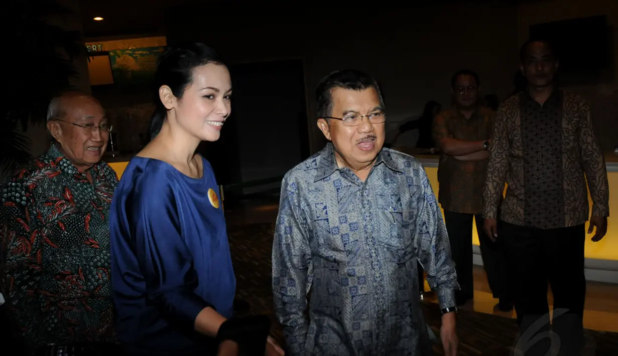 Wakil Presiden terpilih, Jusuf Kalla, hadir dalam acara nonton bareng film Tabula Rasa di Jakarta, (15/9/2014). (Liputan6.com/Helmi Fithriansyah)