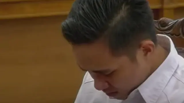 Richard Eliezer hanya bisa tertunduk usai mendengar tuntutan 12 tahun penjara dari Jaksa Penuntut Umum atas kasus pembunuhan berencana terhadap Nofriansyah Yosua Hutabarat alias Brigadir J.