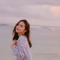 Prilly Latuconsina Liburan (Sumber : instagram.com/prillylatuconsina96)