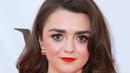 Maisie mengunggah foto tangan Sophie dengan cincin yang melingkar di jarinya serta tangan Joe yang menggenggamnya. Ia menuliskan sebuah caption berupa ucapan selamat dan turut berbahagia. (AFP/Rich Furry)
